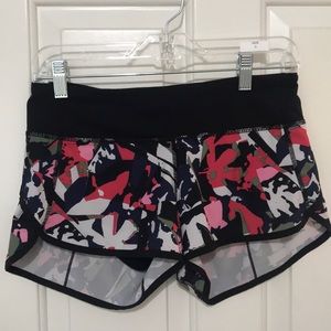 Lulu lemon speed short